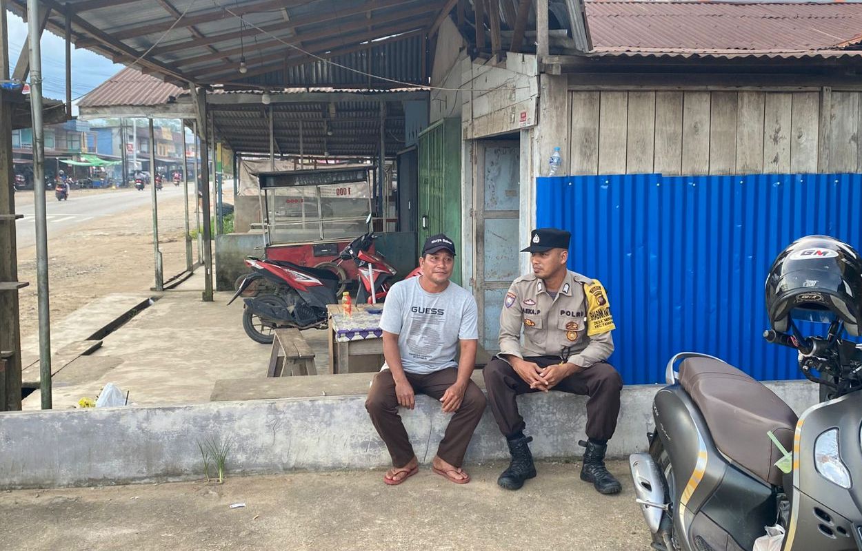 Tingkatkan Keamanan dan Ketertiban, Polsek Tayan Hulu Gelar Patroli Perintis Kota di Sejumlah Titik Strategis
